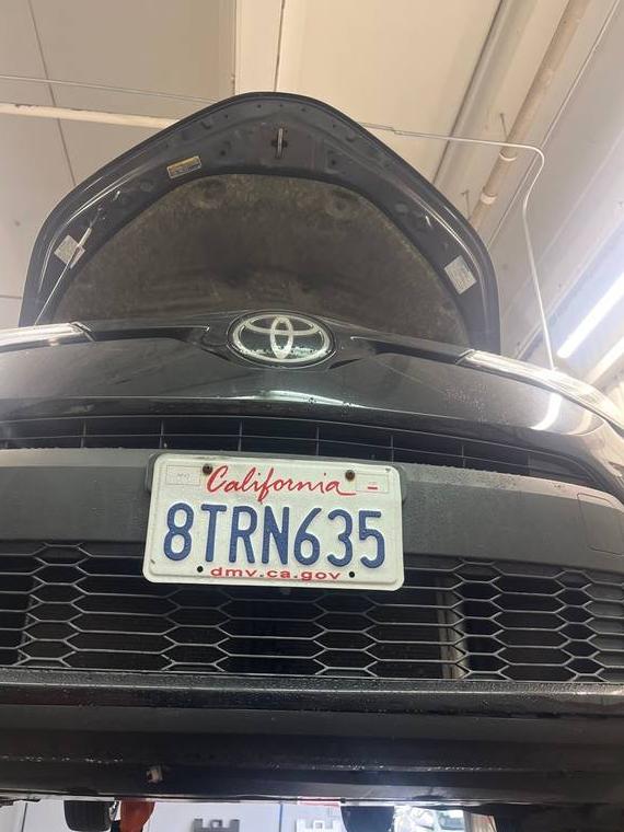 TOYOTA C-HR 2020 JTNKHMBX3L1074185 image