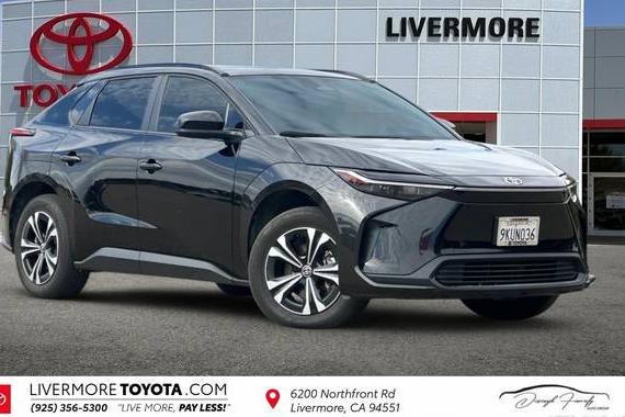 TOYOTA BZ4X 2023 JTMAAAAA0PA028562 image