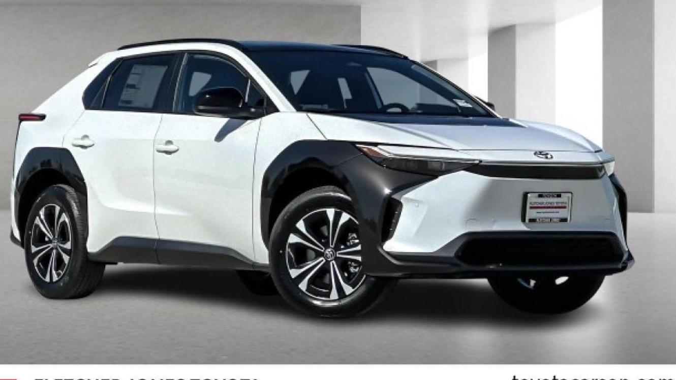 TOYOTA BZ4X 2023 JTMABACA8PA036466 image