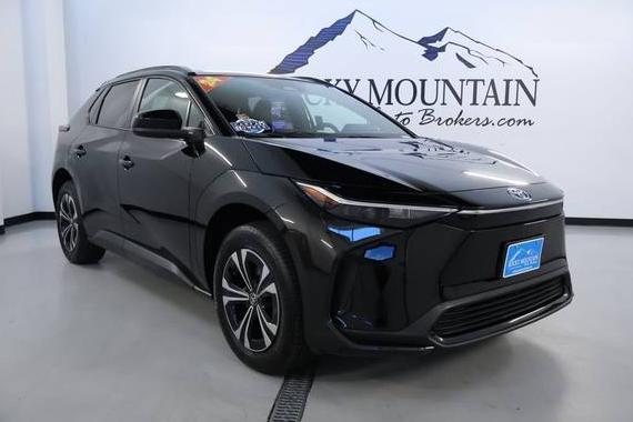 TOYOTA BZ4X 2024 JTMABACA0RA066693 image