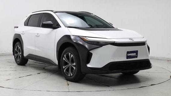 TOYOTA BZ4X 2025 JTMABACA5SA097136 image