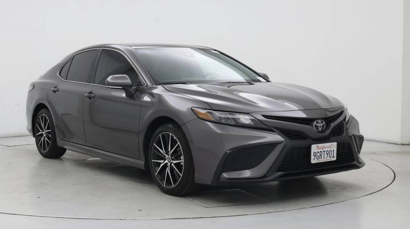 TOYOTA CAMRY 2023 4T1T11AKXPU168601 image