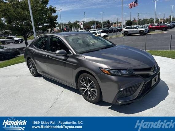 TOYOTA CAMRY 2023 4T1G11AKXPU160564 image