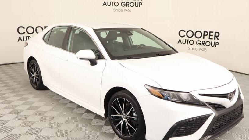 TOYOTA CAMRY 2023 4T1G11AK2PU741895 image