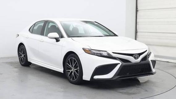 TOYOTA CAMRY 2023 4T1G11AK0PU787127 image