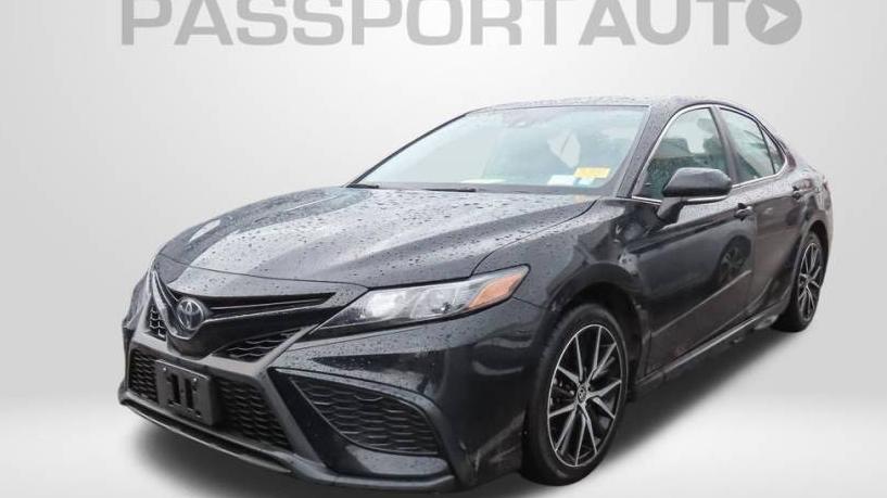 TOYOTA CAMRY 2023 4T1G11AK3PU809198 image