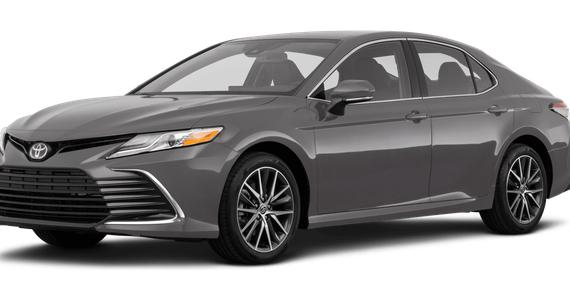 TOYOTA CAMRY 2023 4T1C11AKXPU087050 image