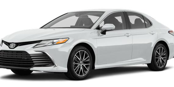 TOYOTA CAMRY 2023 4T1C11AKXPU186063 image