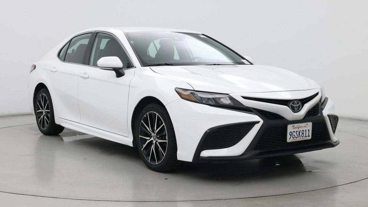 TOYOTA CAMRY 2023 4T1T11AKXPU174155 image