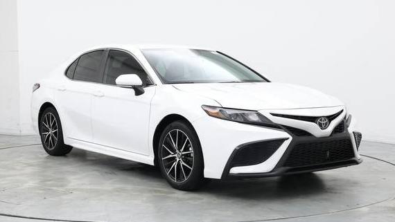 TOYOTA CAMRY 2023 4T1G11AK0PU090959 image
