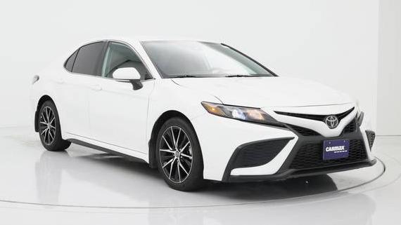 TOYOTA CAMRY 2023 4T1G11AK6PU816193 image