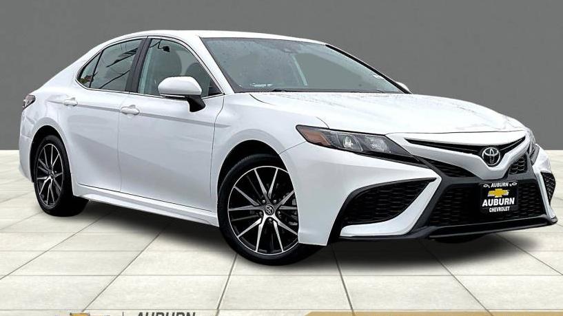 TOYOTA CAMRY 2023 4T1G11AK4PU814216 image