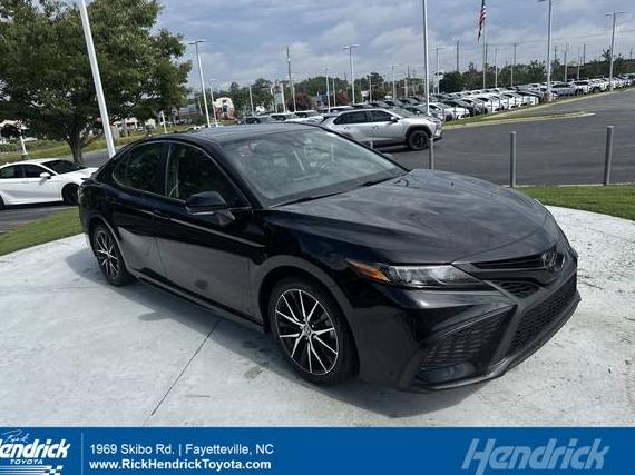 TOYOTA CAMRY 2023 4T1G11AK8PU738340 image
