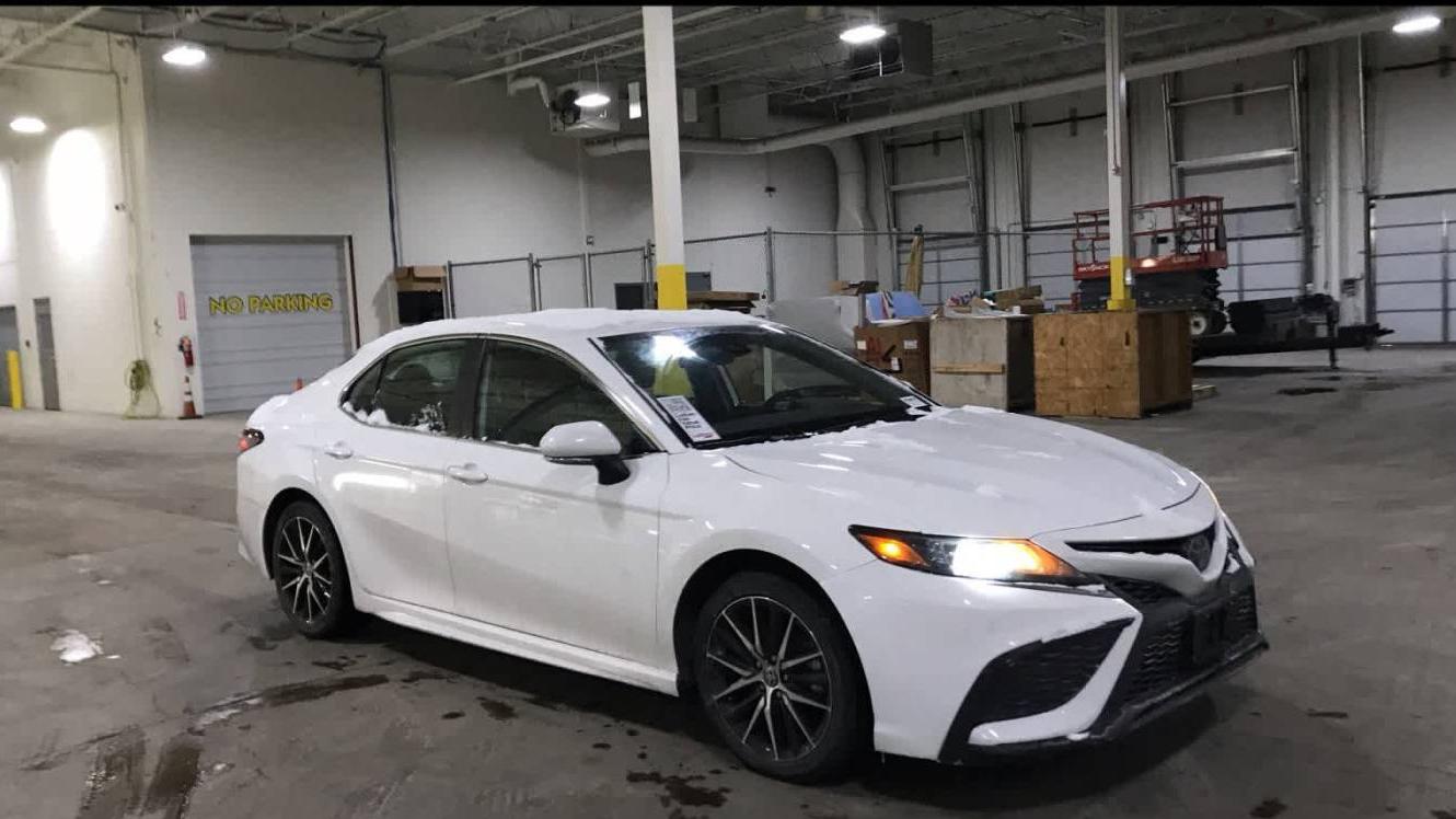 TOYOTA CAMRY 2023 4T1G11AK1PU152191 image