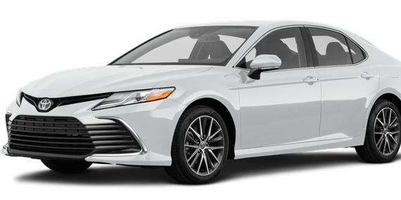 TOYOTA CAMRY 2023 4T1C11AK7PU725318 image