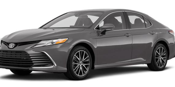 TOYOTA CAMRY 2023 4T1C11AK5PU128300 image
