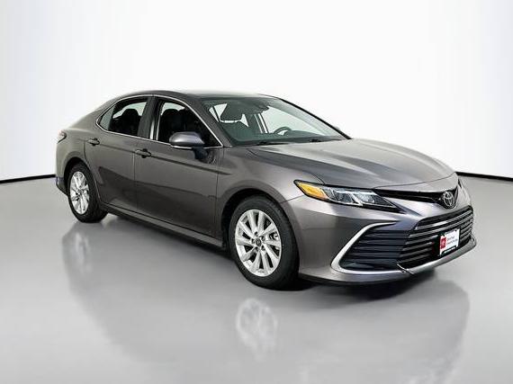 TOYOTA CAMRY 2023 4T1R11AK3PU128449 image