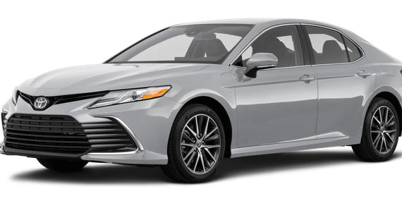 TOYOTA CAMRY 2023 4T1C11AK1PU744172 image