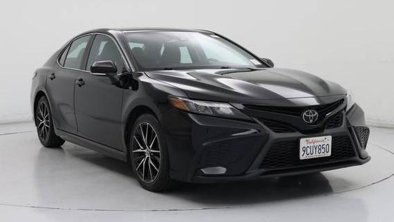 TOYOTA CAMRY 2023 4T1G11AK6PU725070 image