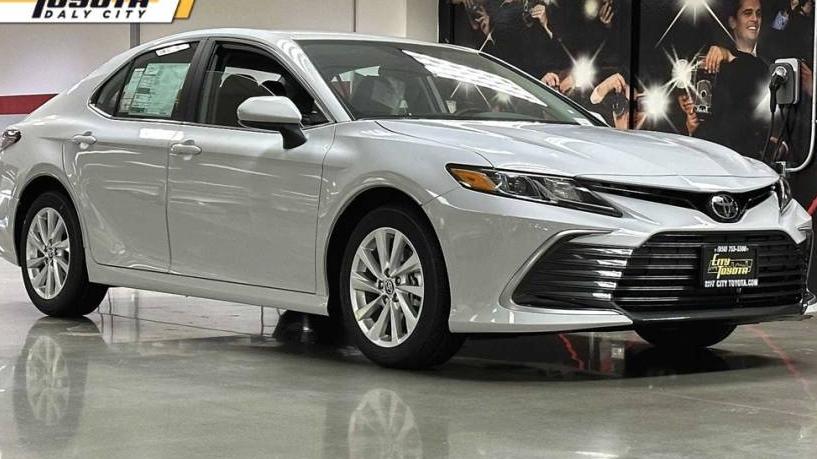 TOYOTA CAMRY 2023 4T1C11AKXPU131578 image