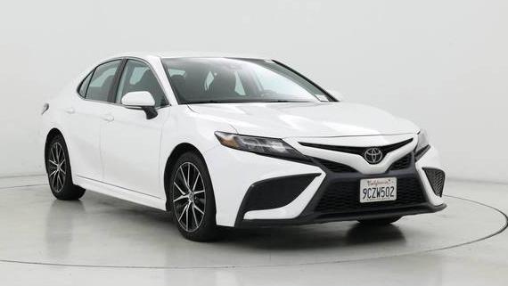 TOYOTA CAMRY 2023 4T1G11AKXPU729106 image