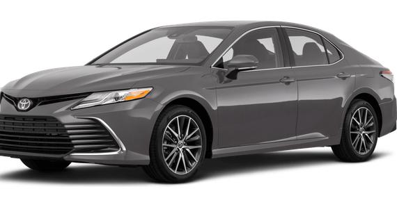 TOYOTA CAMRY 2023 4T1C11AKXPU784363 image