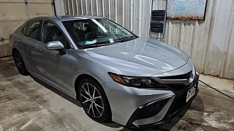 TOYOTA CAMRY 2023 4T1G11AK5PU797958 image