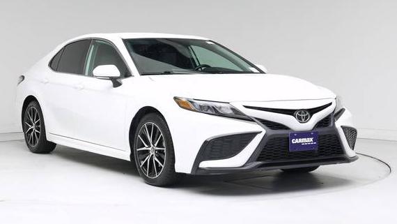 TOYOTA CAMRY 2023 4T1G11AKXPU730062 image