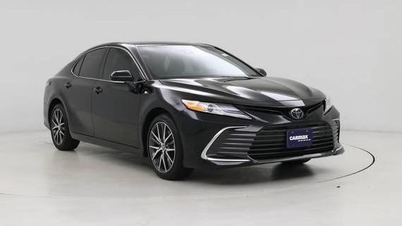 TOYOTA CAMRY 2023 4T1F11AK3PU174432 image