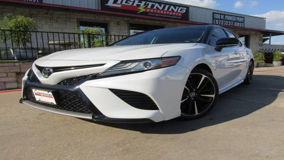 TOYOTA CAMRY 2019 4T1B61HK0KU166464 image