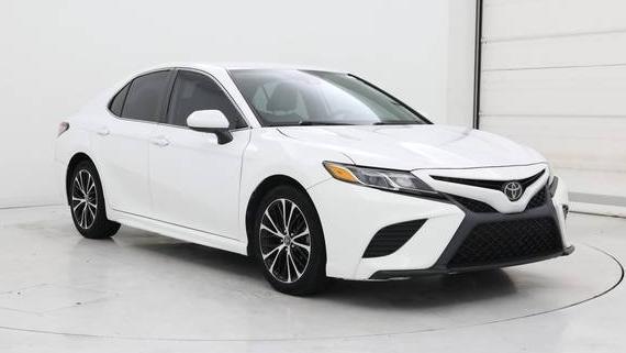 TOYOTA CAMRY 2019 4T1B11HK0KU807806 image