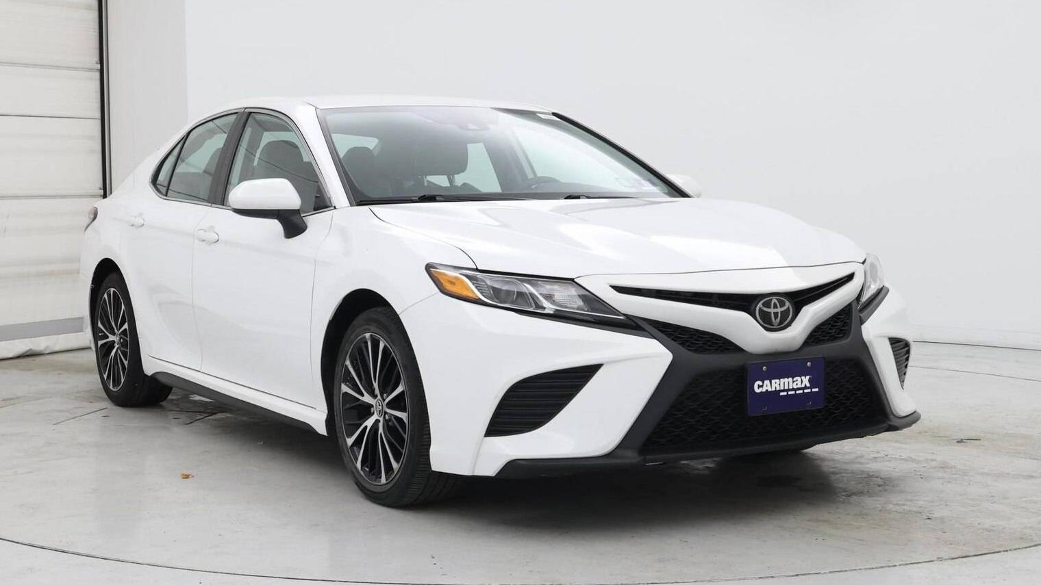 TOYOTA CAMRY 2019 4T1B11HK7KU802103 image