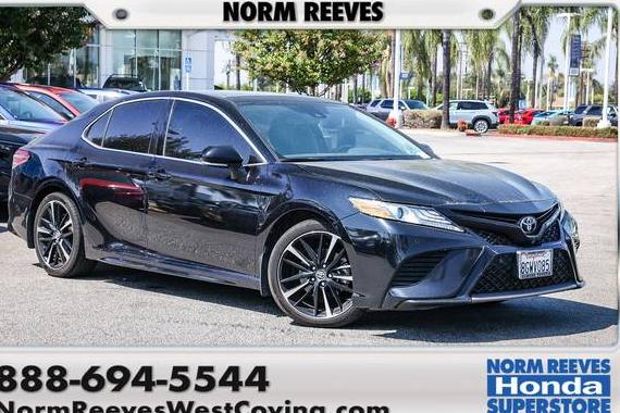 TOYOTA CAMRY 2019 4T1B61HK0KU726306 image