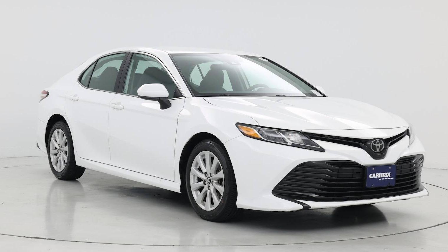 TOYOTA CAMRY 2019 4T1B11HK7KU215948 image