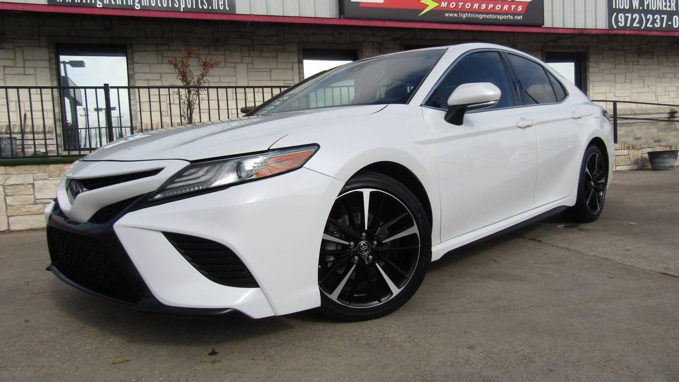 TOYOTA CAMRY 2019 4T1B61HK3KU756397 image