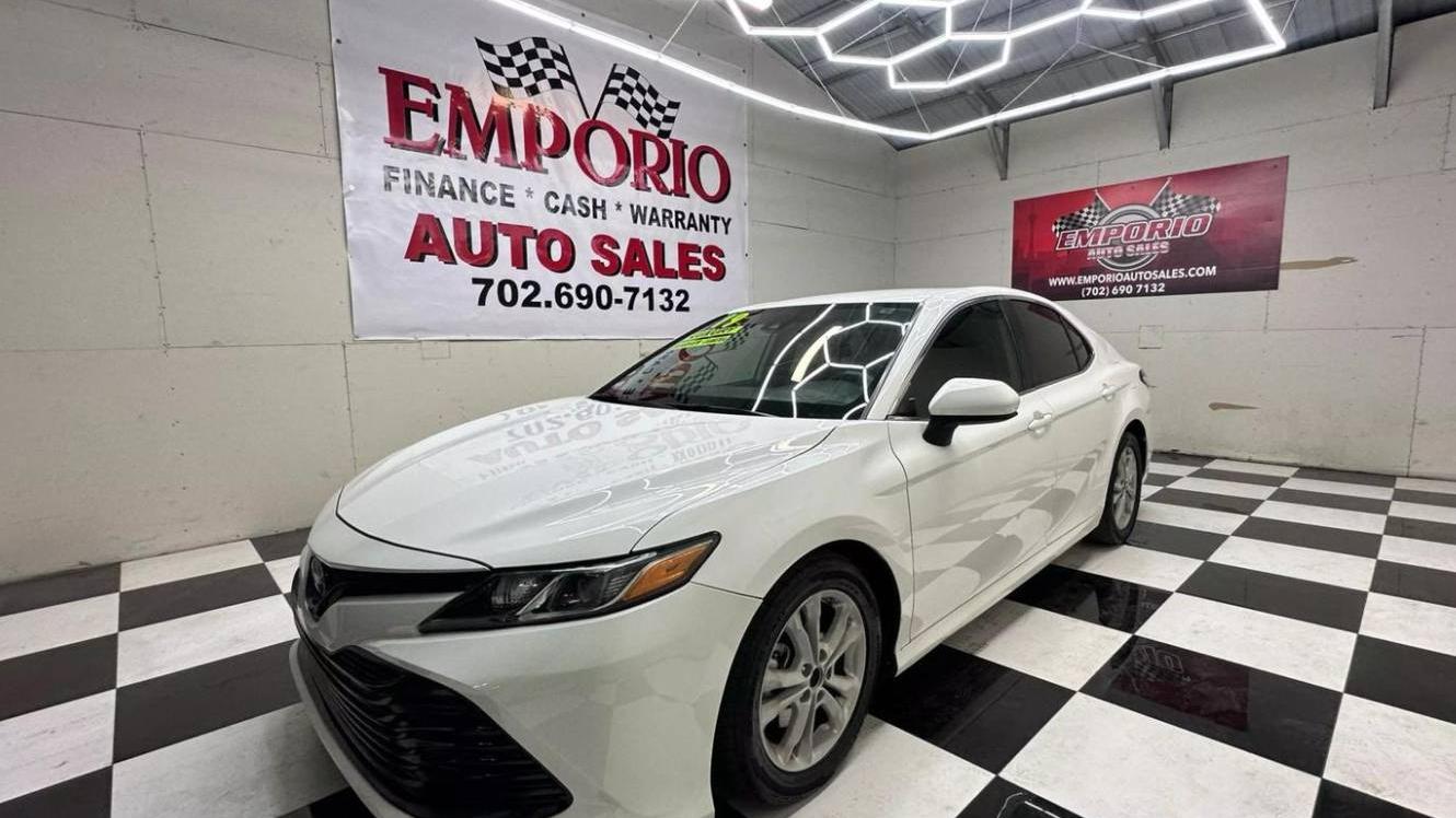 TOYOTA CAMRY 2019 4T1B11HK3KU214098 image