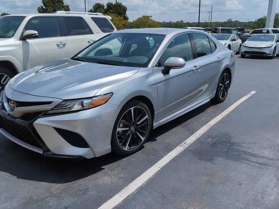 TOYOTA CAMRY 2019 4T1B61HK9KU214575 image