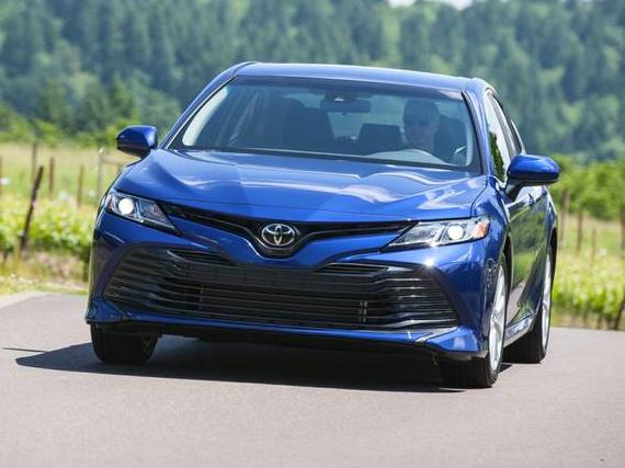 TOYOTA CAMRY 2019 4T1B11HK1KU847523 image