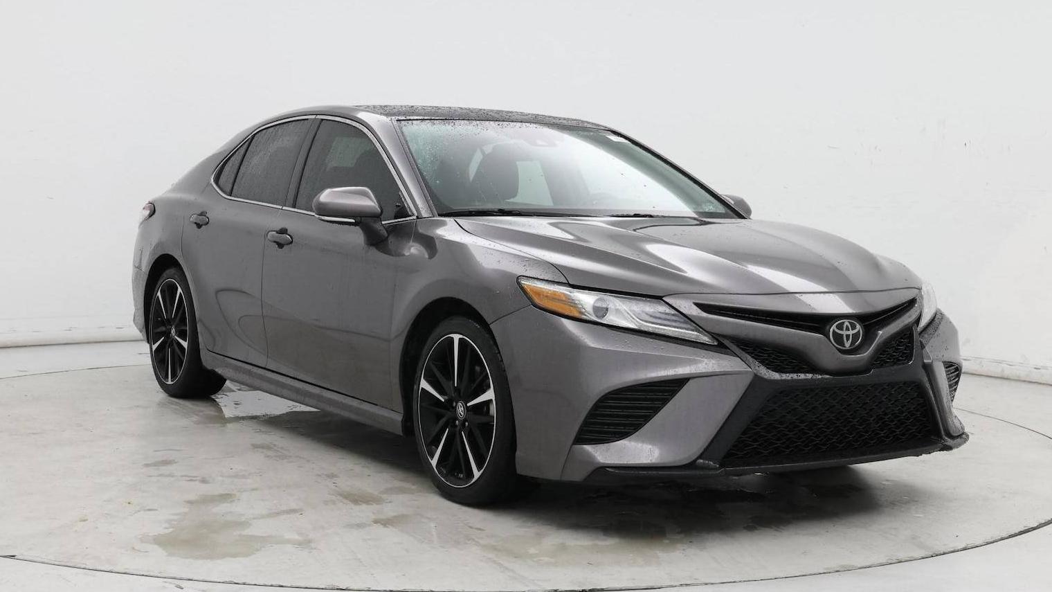 TOYOTA CAMRY 2019 4T1B61HK4KU851471 image