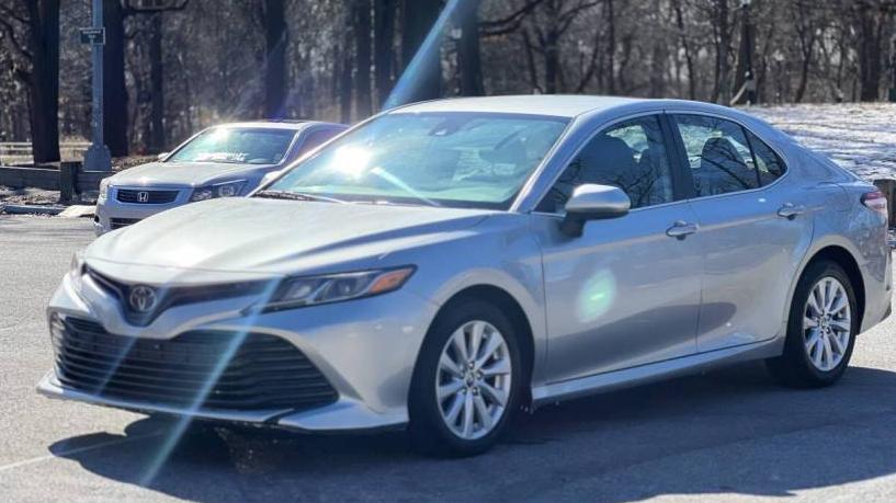 TOYOTA CAMRY 2019 4T1B11HKXKU814441 image