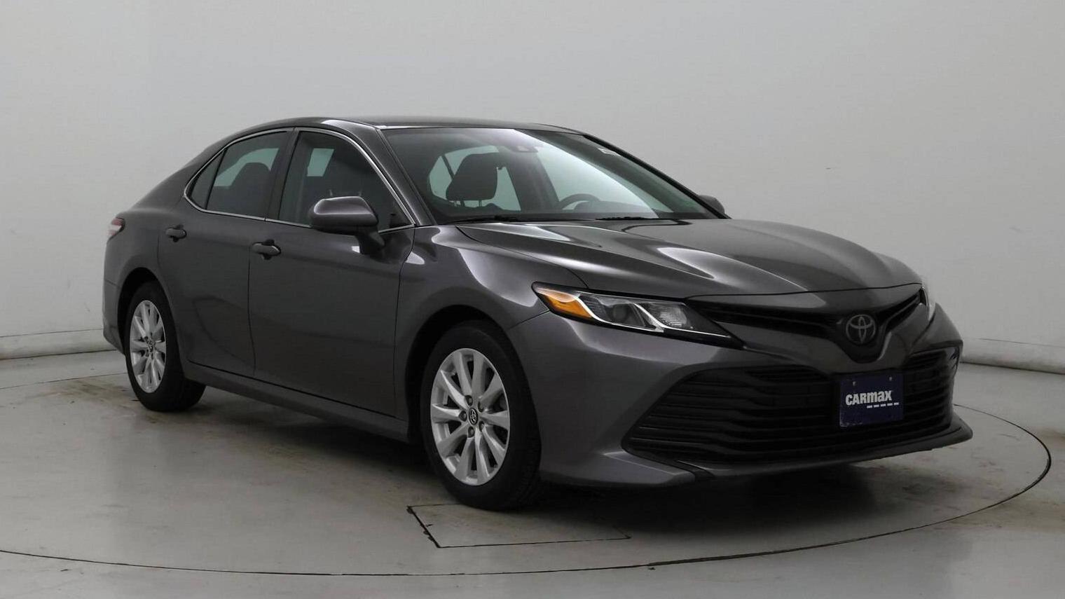 TOYOTA CAMRY 2019 4T1B11HK7KU837224 image