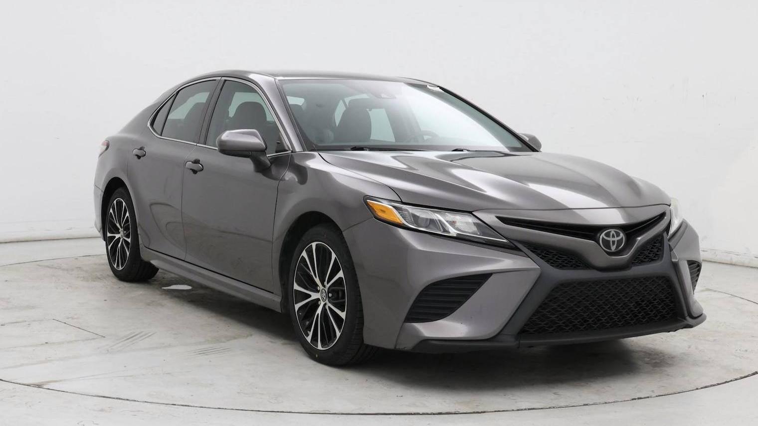 TOYOTA CAMRY 2019 4T1B11HK9KU786177 image