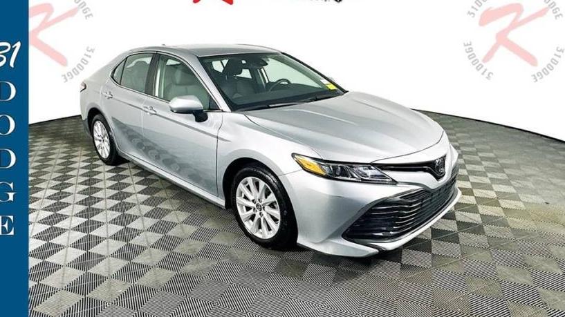 TOYOTA CAMRY 2019 4T1B11HK0KU260374 image