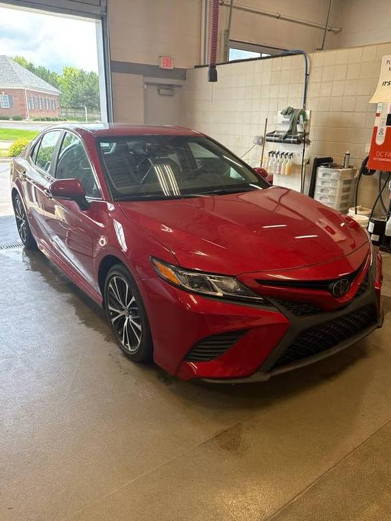 TOYOTA CAMRY 2019 4T1B11HK3KU250552 image