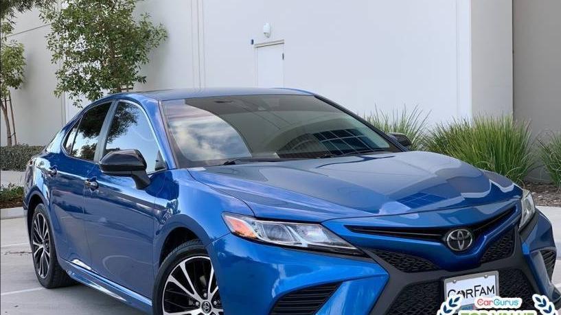 TOYOTA CAMRY 2019 4T1B11HK4KU240094 image