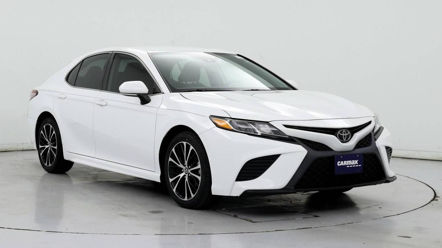 TOYOTA CAMRY 2019 4T1B11HK4KU841182 image