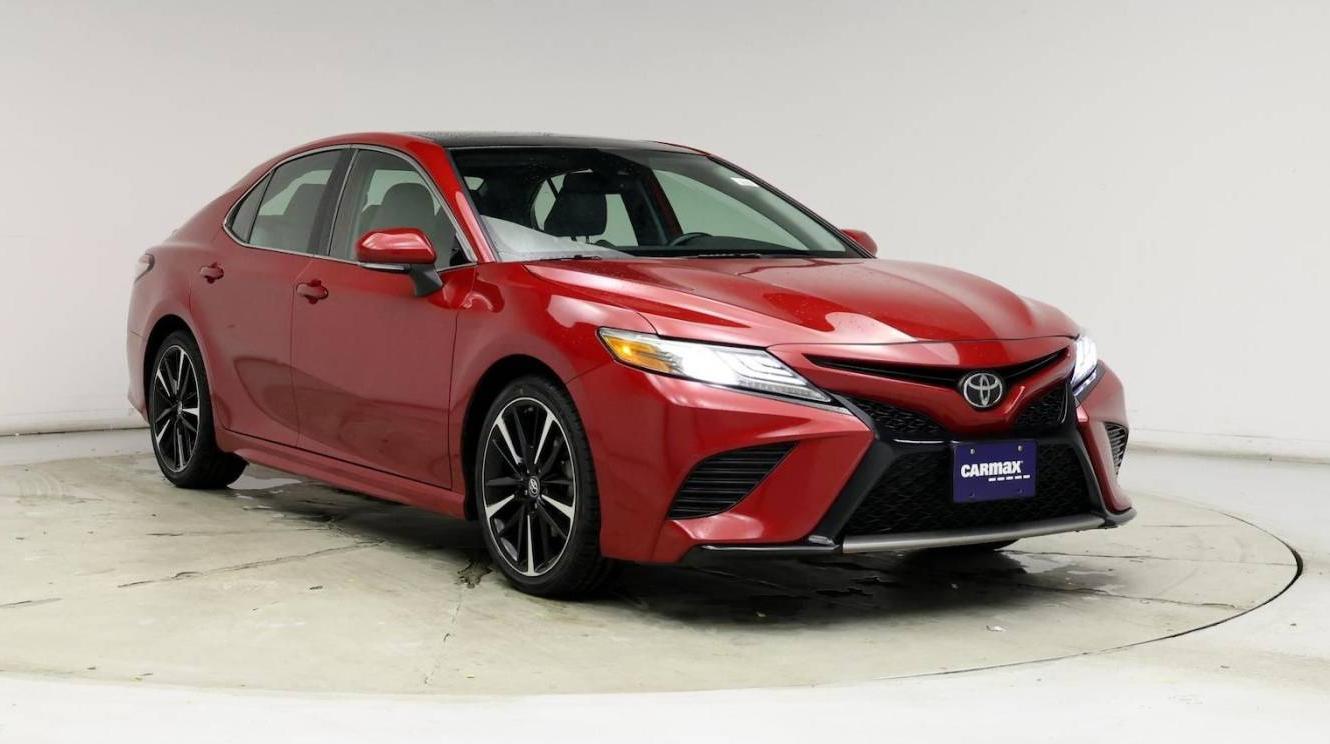 TOYOTA CAMRY 2019 4T1B61HKXKU173499 image