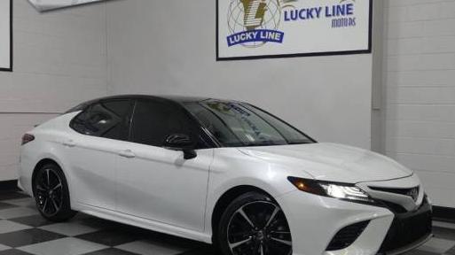 TOYOTA CAMRY 2019 4T1B61HK3KU249385 image