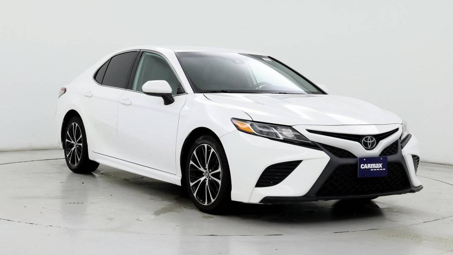 TOYOTA CAMRY 2019 4T1B11HK8KU821369 image