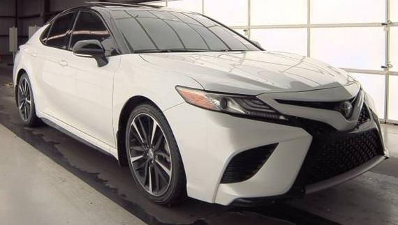 TOYOTA CAMRY 2019 4T1B61HK7KU271163 image